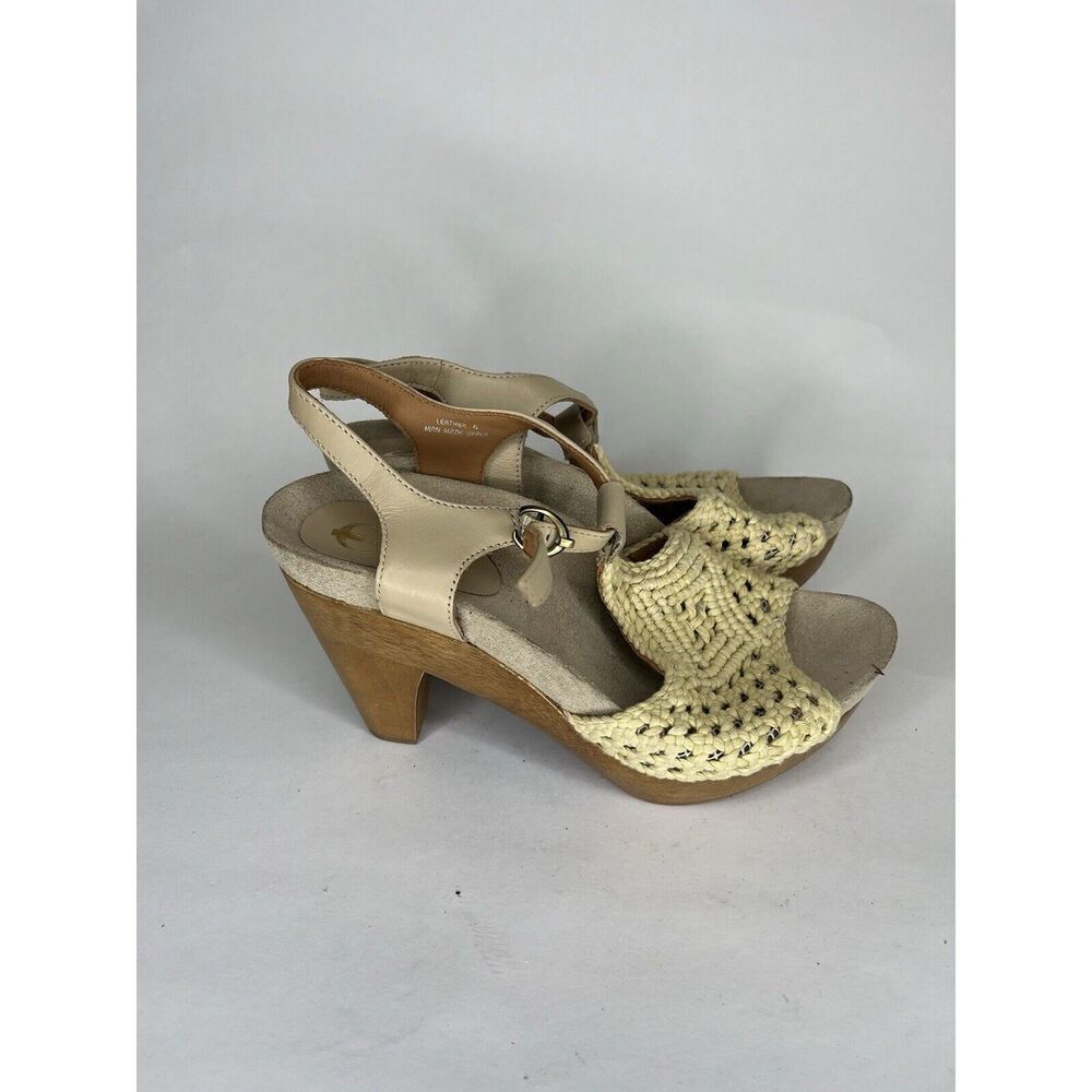Earthies Beige Knit Leather Peep Ankle Strap Heel Sandals Women’s Sz 8B US/39EU